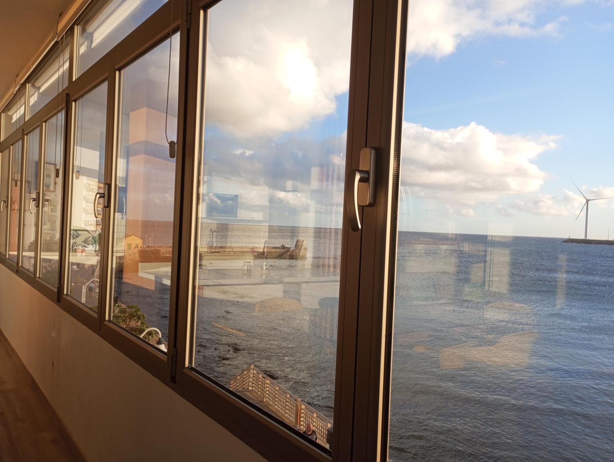 Ferienwohnung Sea View On Arinaga Beach Exterior foto